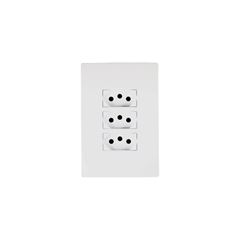 Tomada 4x2 Tripla 2P+T 20A I9 Branco ILUMI / REF. 94124
