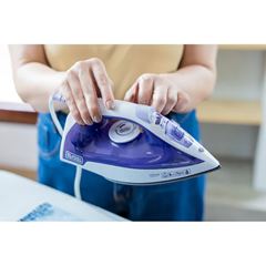 Ferro de Passar 220v à Vapor e Seco com Base Antiaderente Roxo BLACK E DECKER / REF. FX1050-B2