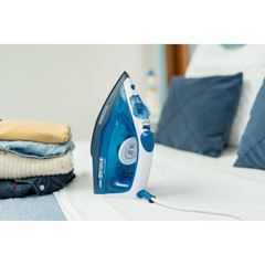 Ferro de Passar 220v à Vapor e Seco com Base Antiaderente Spray Azul BLACK E DECKER / REF. FX2150-B2