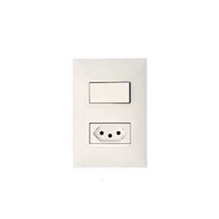 Interruptor 4x2 Simples + Tomada 2P+T 10A Plus+ Branco - Ref. 615074BC - PIAL