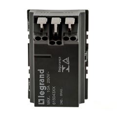 Tomada 3 Módulos 2P + T 250V 10A Triplex Plus Branco PIAL / REF. 612124NT