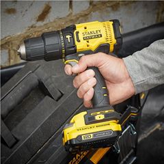 Parafusadeira E Furadeira De Impacto 1/2 Polegada 20V Max Íon de Lítio 1 Bateria 1,5Ah Carregador Bivolt E Maleta STANLEY / REF. SCD711C1K-BR