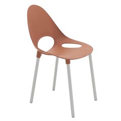 Cadeira em Polipropileno Elisa Terracota com Pernas em Alumínio Anodizado TRAMONTINA / Ref. 92054242